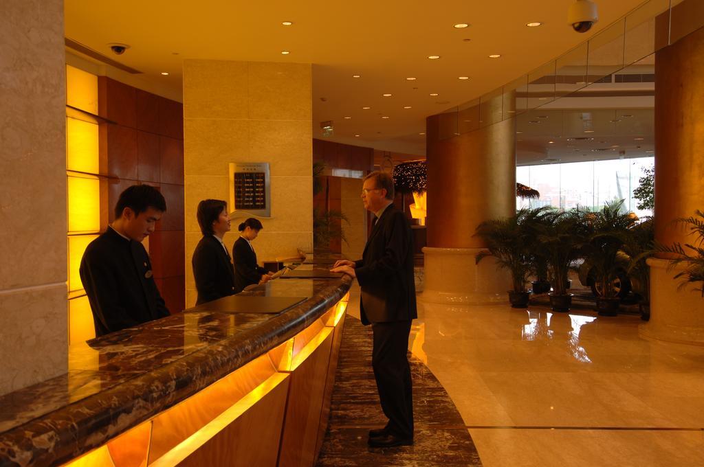 Ramada Plaza Pudong Shanghai Otel Dış mekan fotoğraf